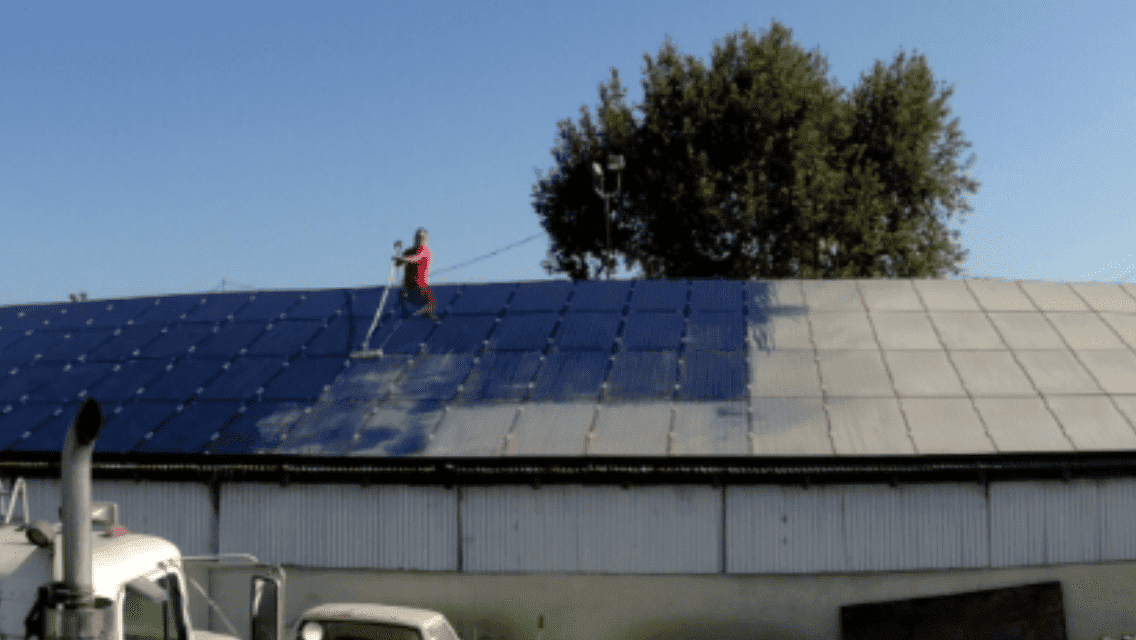 Cleaning solar panels to increase their efficiency