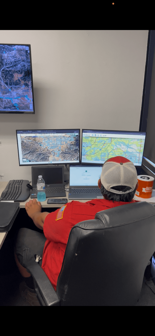 Cleaning large windows with the support of a ladder